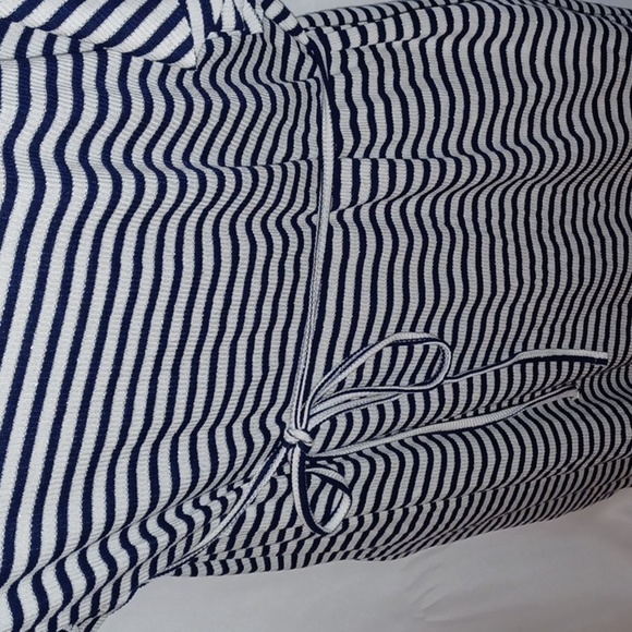 Tribal Jean's Women's cap sleeve black & white & silver stripes, Size Large - Picture 5 of 9